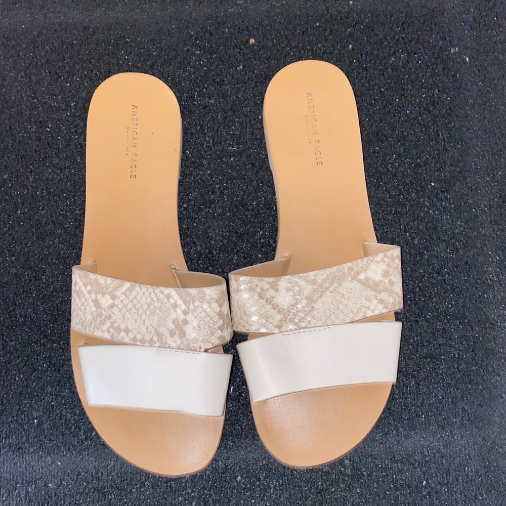 American eagle sandals